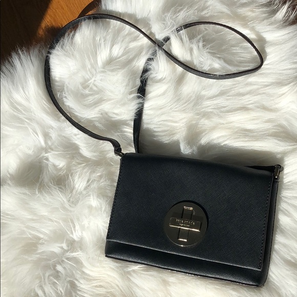 kate spade Handbags - Kate Spade Black Crossbody Bag